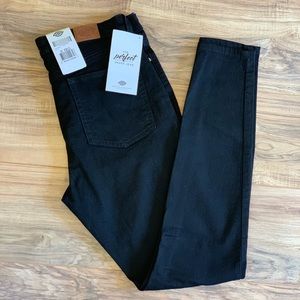 Dickies Women's perfect shape denim jean skinny